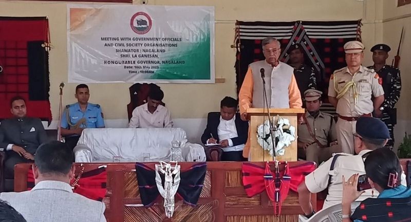 Governor addressing the interaction with the civil society organizations and heads of offices in Shamator. (DIPR Photo)